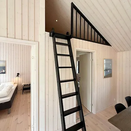 Сasa de vacaciones Modern Wooden House Built In A Classic Style *