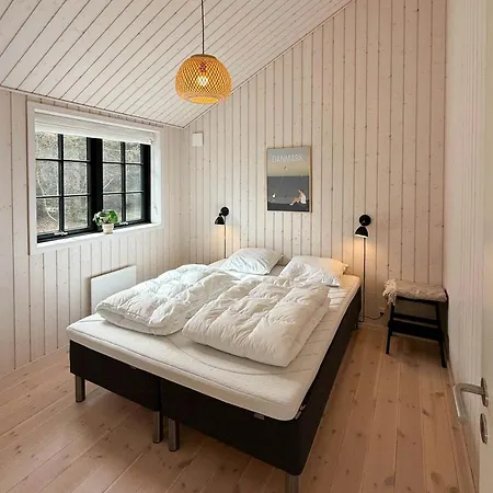 Сasa de vacaciones Modern Wooden House Built In A Classic Style