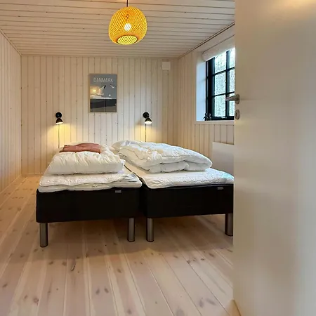 Modern Wooden House Built In A Classic Style Сasa de vacaciones Glesborg